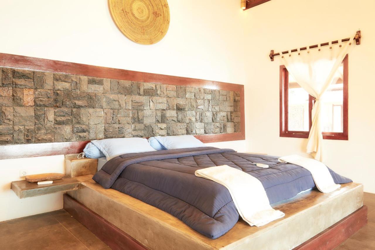 Puri Asu Resort Palau Asu Room photo
